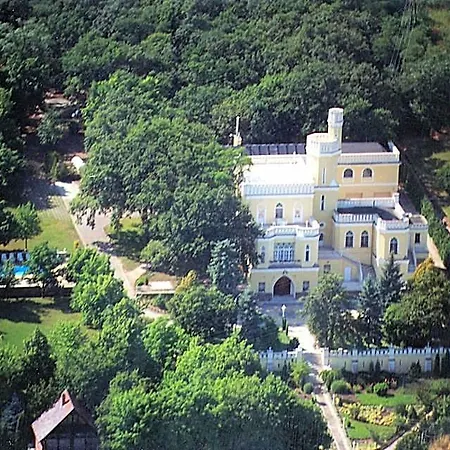 Sir David Balaton Castle Balatonszepezd