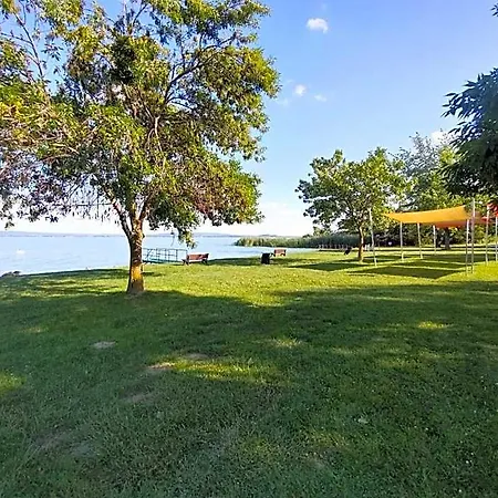 Σαλέ Sir David Balaton Castle