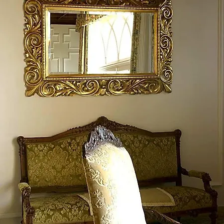 Sir David Balaton Castle בקתה *