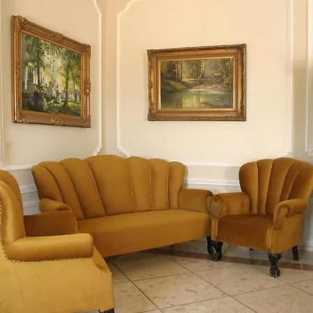 בקתה Sir David Balaton Castle