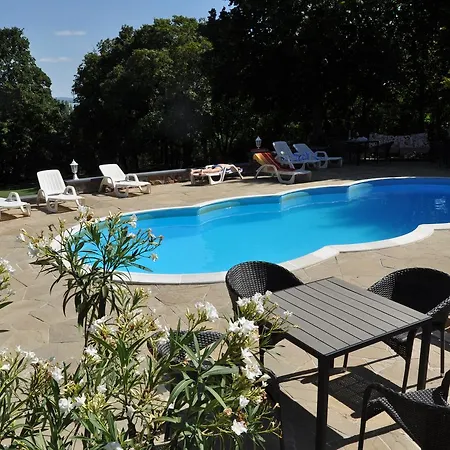 Chalet Sir David Balaton Castle Balatonszepezd