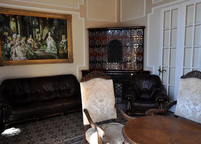 Sir David Balaton Castle 鲍洛通塞派兹德